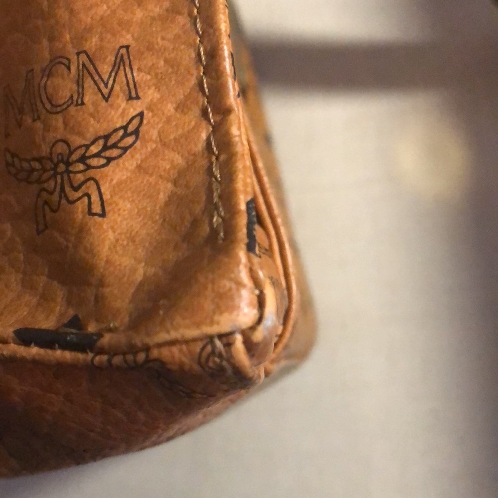 MCM - Large Classic Shopper Tote in Visetos Monogram Coated Canvas - Cognac EUC - Picture 6 of 13